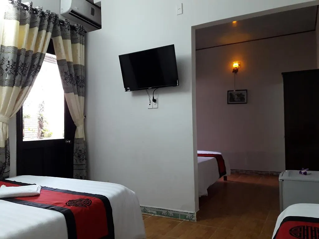 Red Ceramics Homestay Χόι Αν