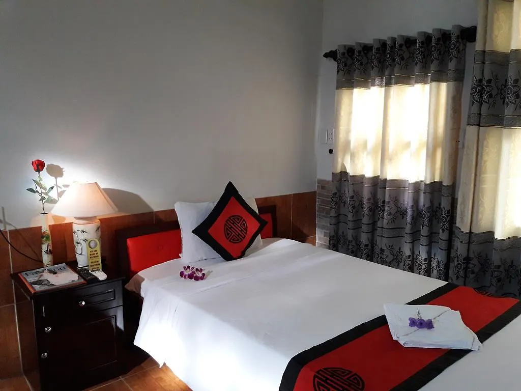 Red Ceramics Homestay Χόι Αν