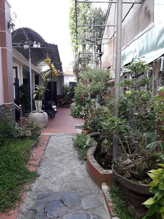 Red Ceramics Homestay Χόι Αν