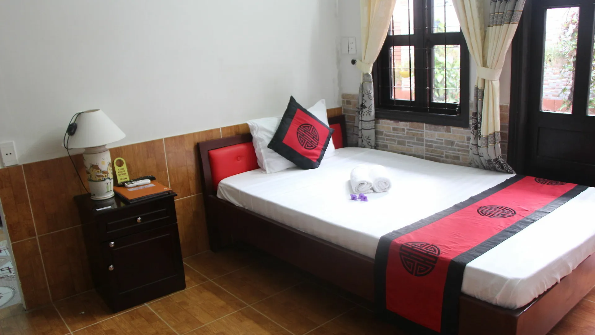 Red Ceramics Homestay Χόι Αν