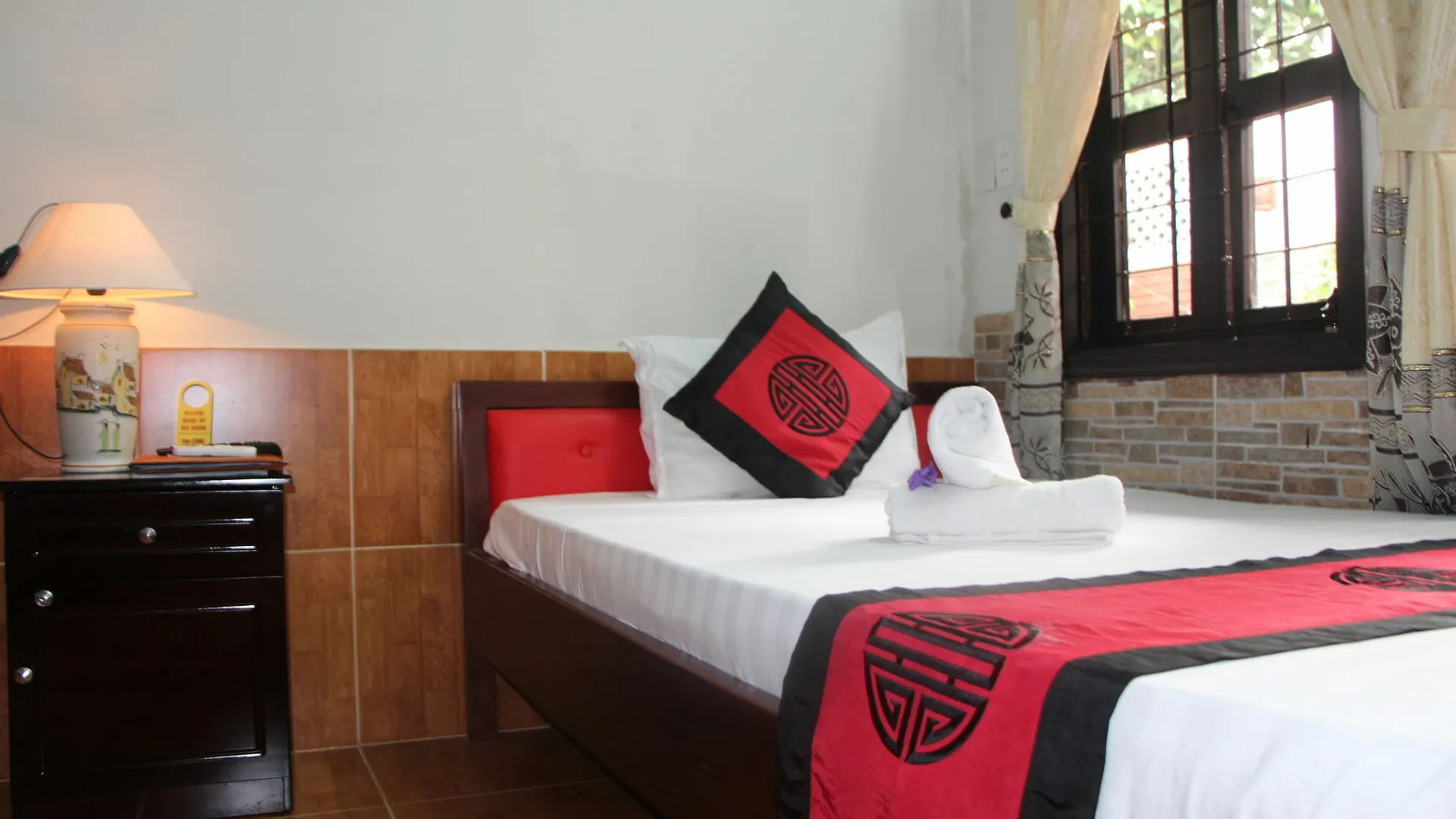 Red Ceramics Homestay Χόι Αν